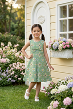 Load image into Gallery viewer, Green Floral Cotton Basic