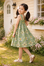 Load image into Gallery viewer, Green Floral Cotton Basic