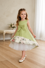 Load image into Gallery viewer, Green and Floral Reversible Cotton Basic