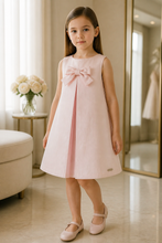 Load image into Gallery viewer, Light Pink Linen Basic